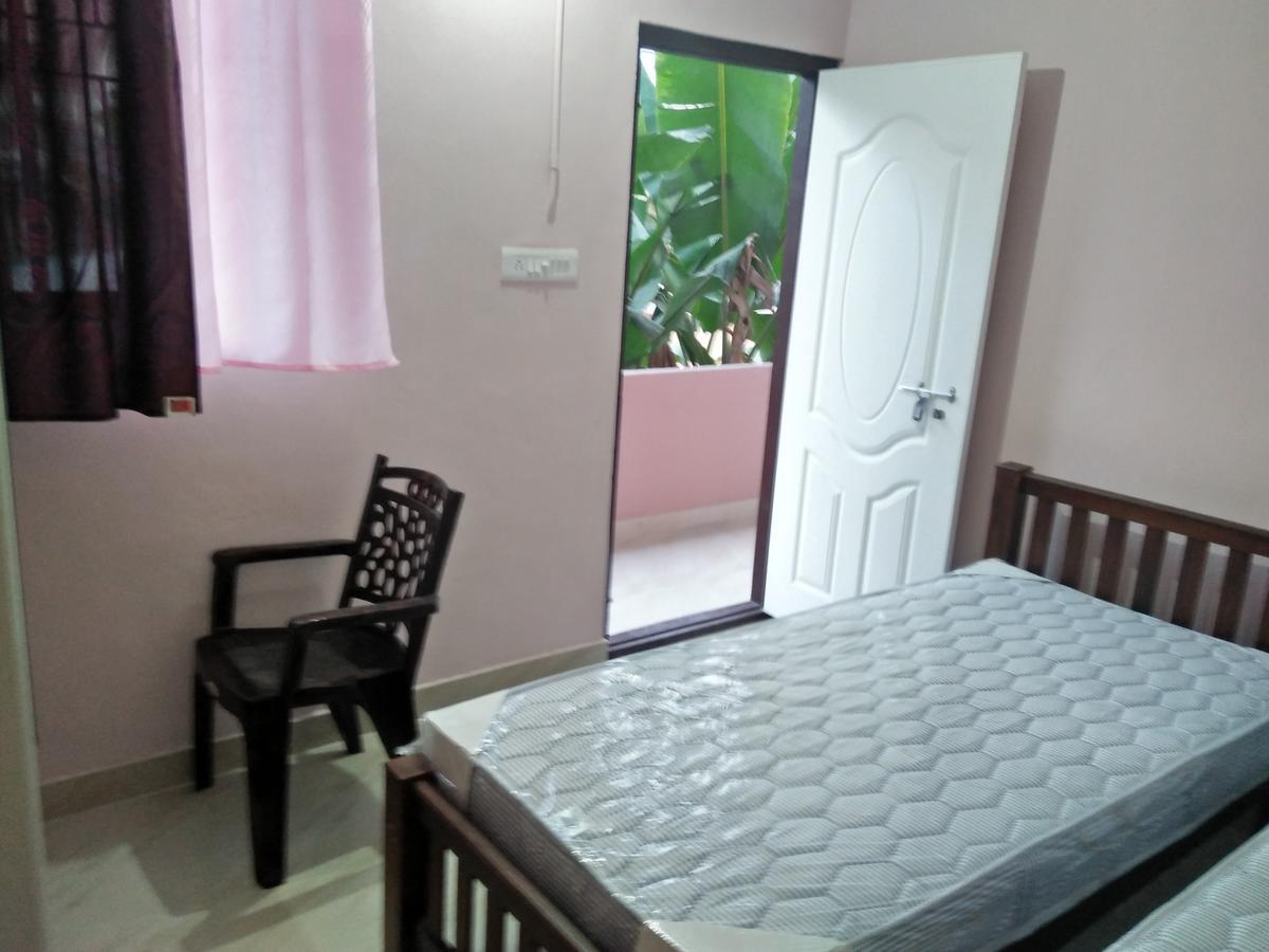 Metro Mens Hostel Kochi Eksteriør billede